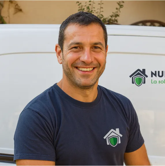 Membre de l'équipe Nuisi'Guard – Technicien certifié Certibiocide