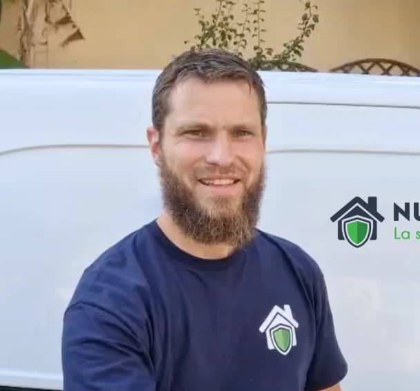 Technicien Nuisi'Guard certifié Certibiocide - Johan