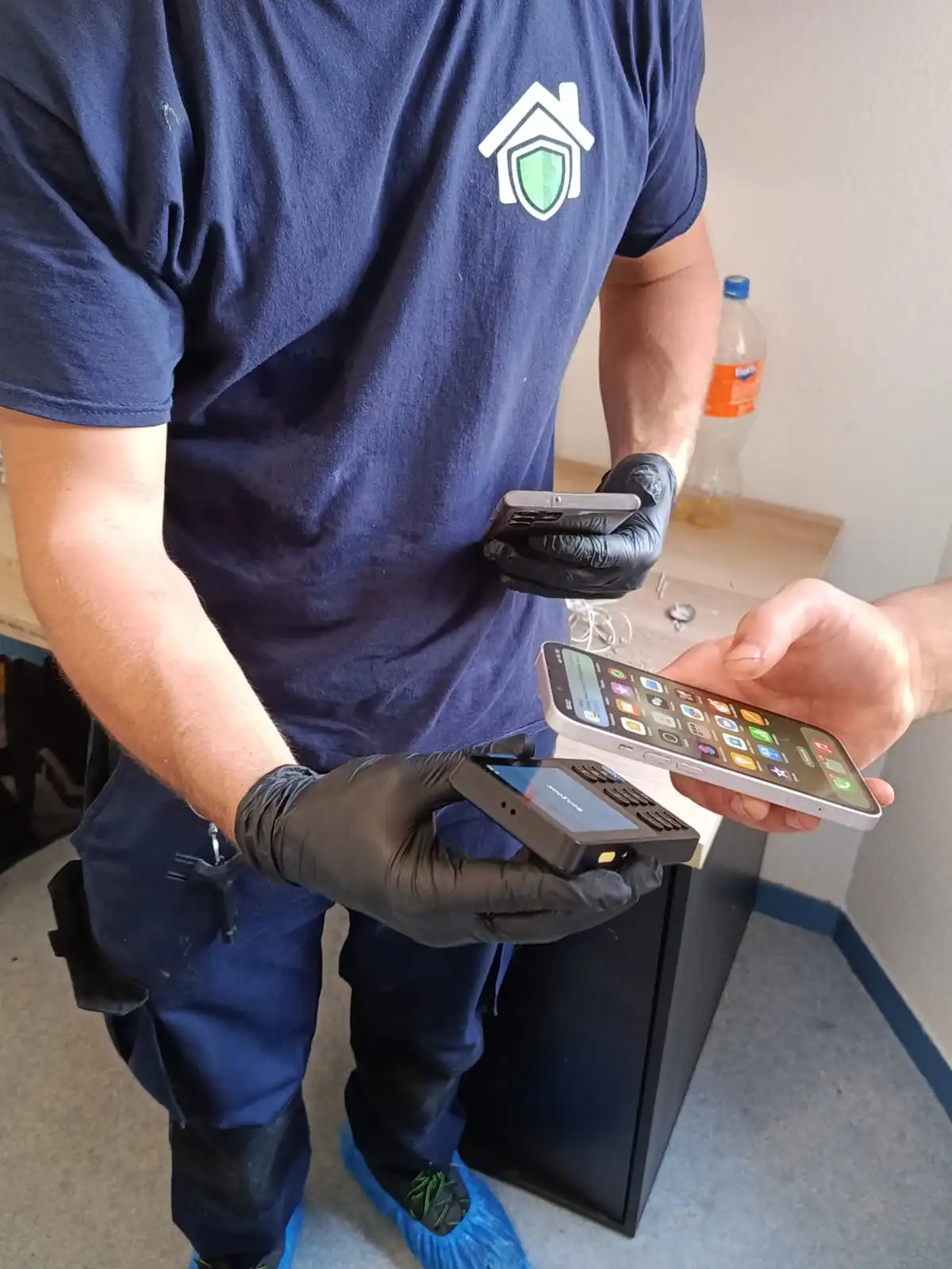 Équipe Nuisi'Guard pour interventions anti-nuisibles professionnelles